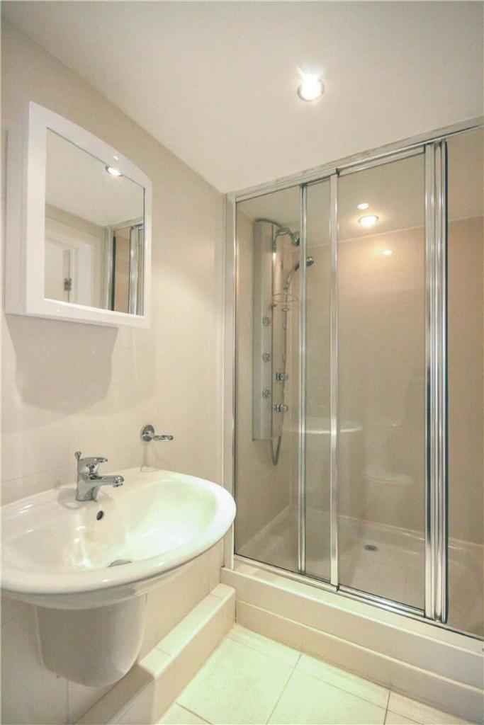 En Suite Shower Room