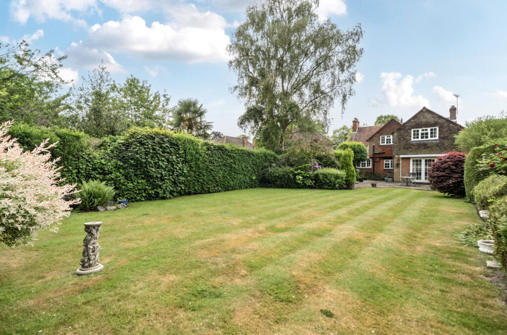 1296274-3-682dd4e...