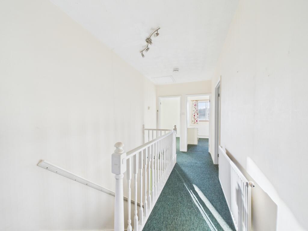 CAM01721G0-PR0105-STILL001