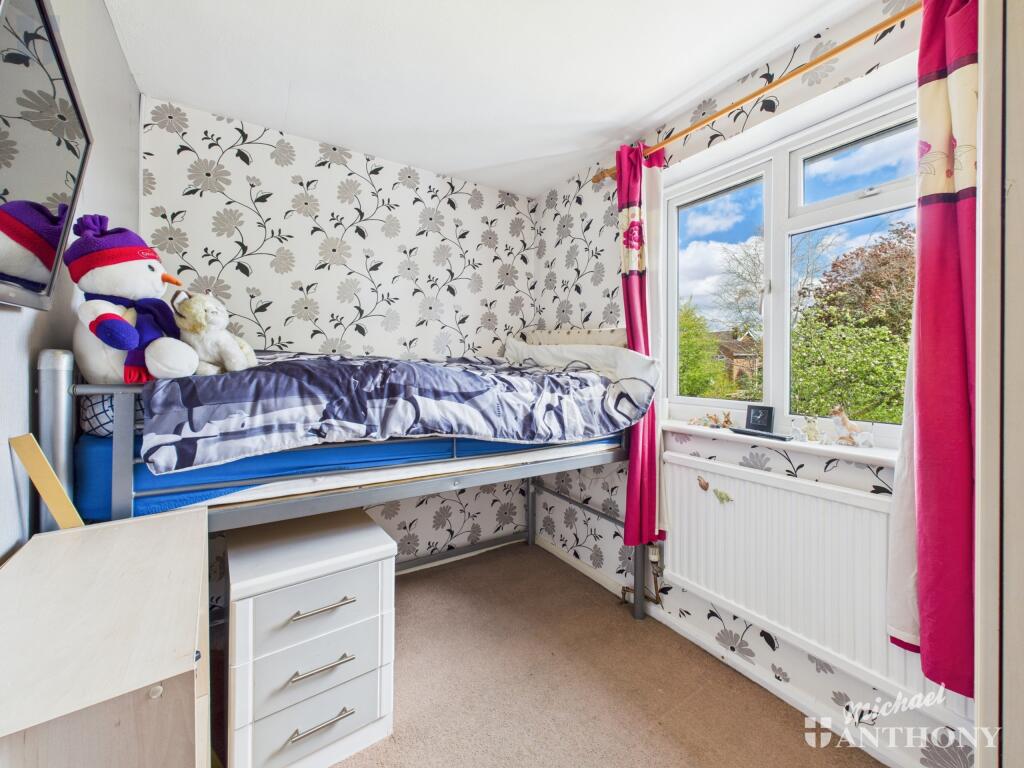 CAM03852G0-PR0250-STILL004