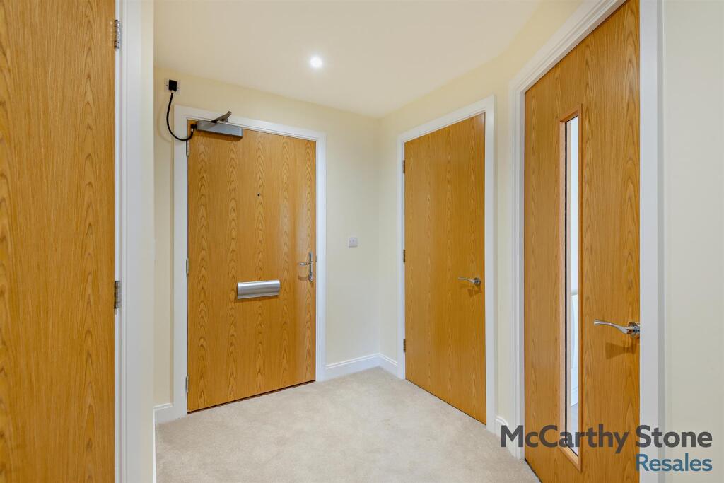 8638128-interior15-800.jpg
