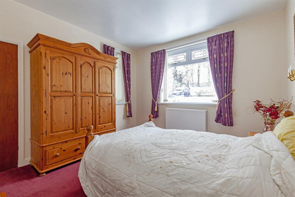 Bedroom 2-2.jpg