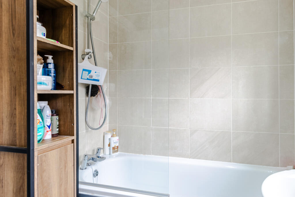 bathroom2