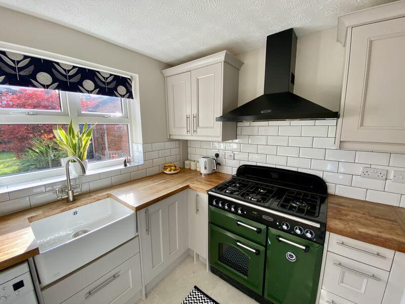 Range - Style Cooker