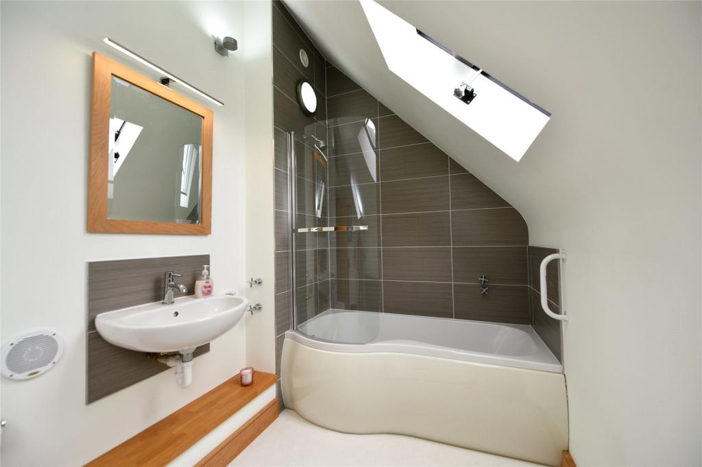 En-suite shower room