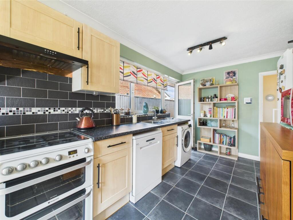 Kitchen/Breakfast Room