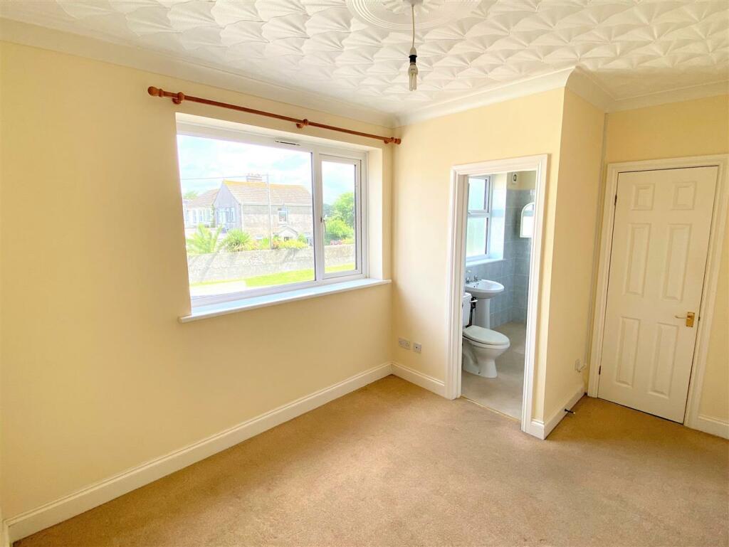 10 Pebble Court Bedroom 1