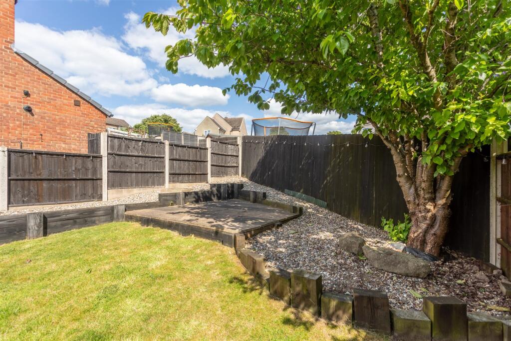 DWELEST - 16 Harrow Road, Swadlincote, DE11 0XD-00