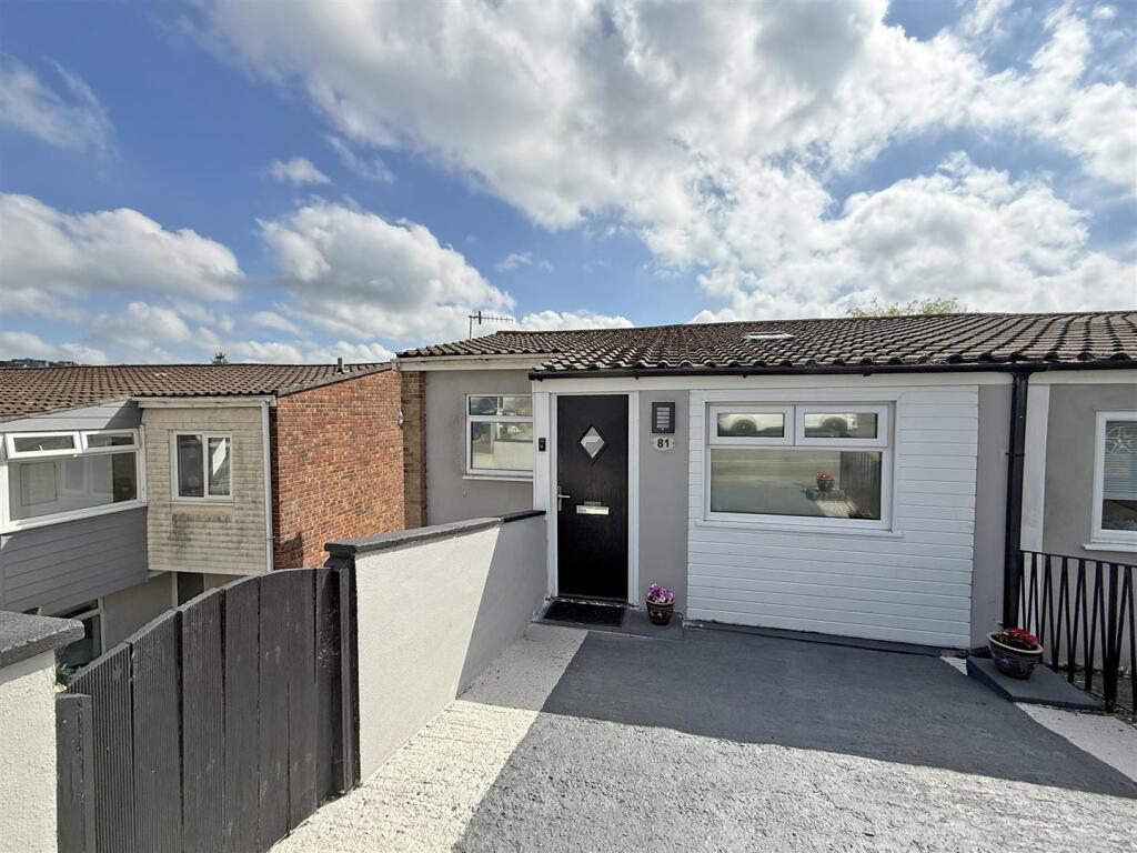 Erlstoke Close 81 - Front Internet.jpg