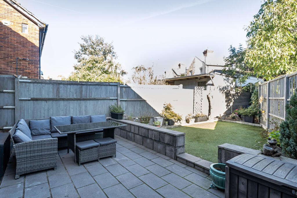 1362855-5-68e3d69...