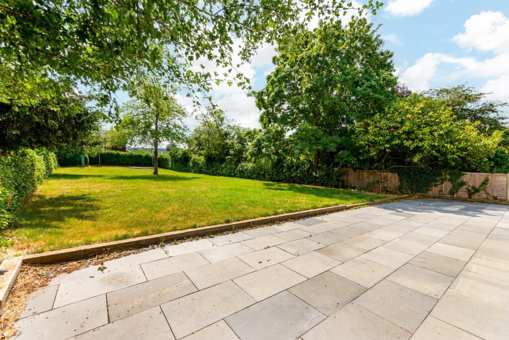 Rear Patio/Garden