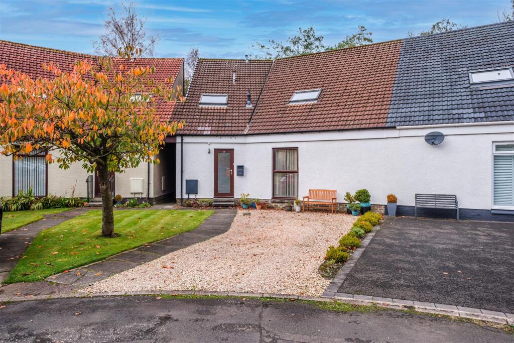 Malov Court-1.jpg