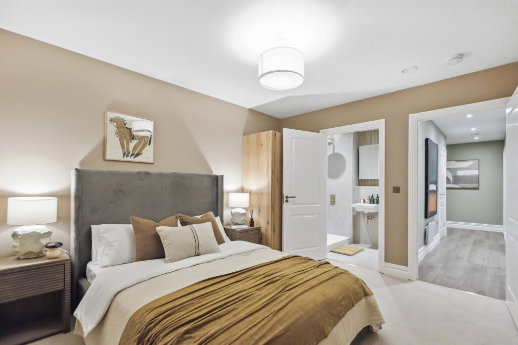 Show Apartment Bedroom