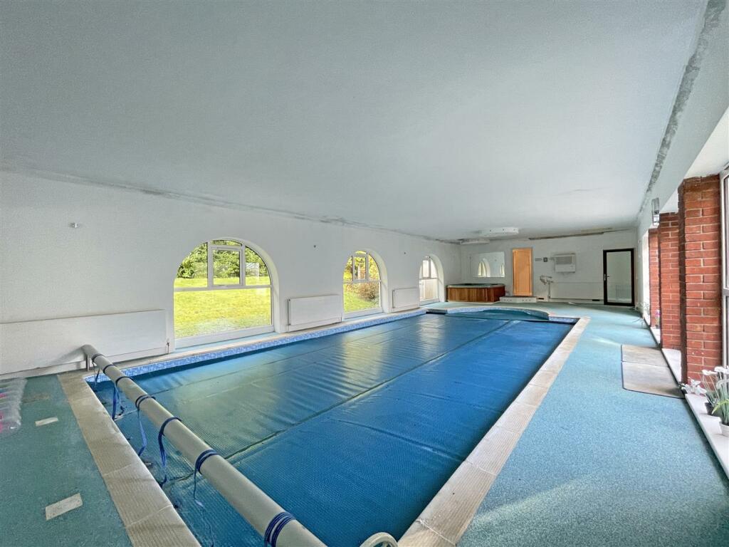 Wood Park 6 Swimming Pool 2...jpg