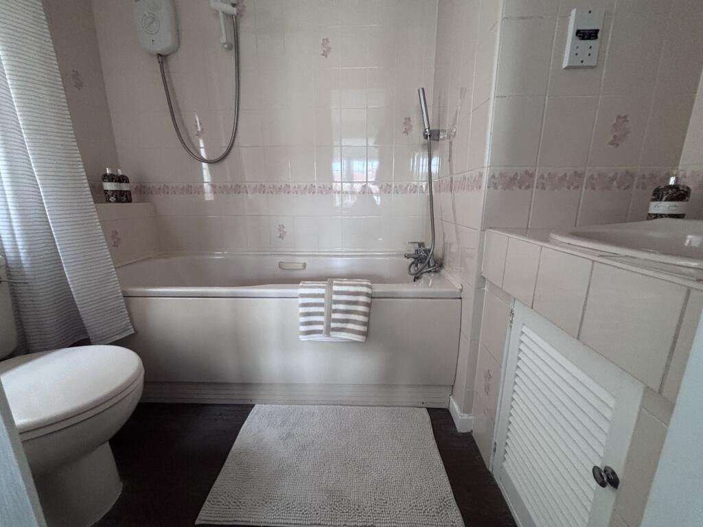Ensuite bathroom