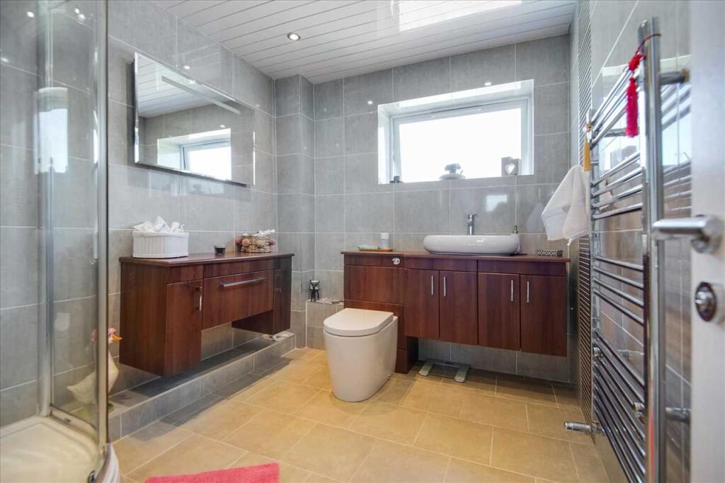 Shower Room (1)