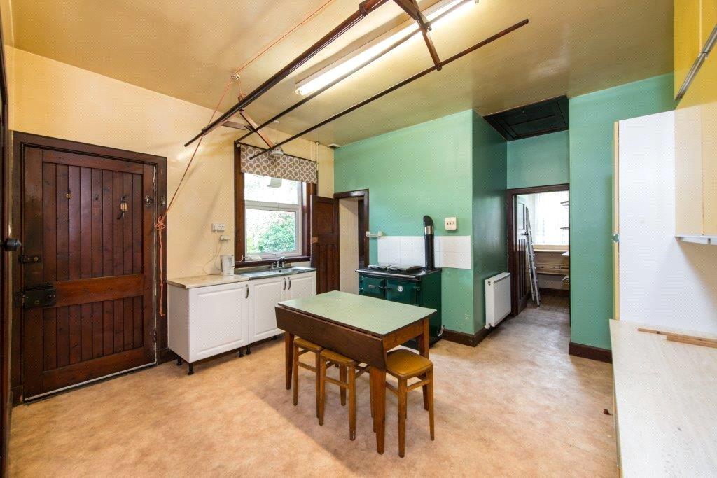 Kitchen/Breakfast 1