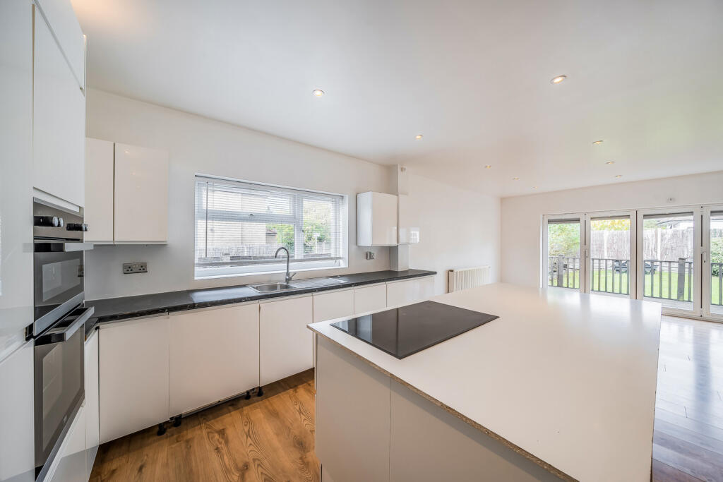 1364760-6-68e4ddc...