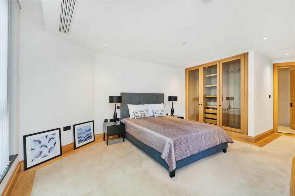 bedroom.jpg