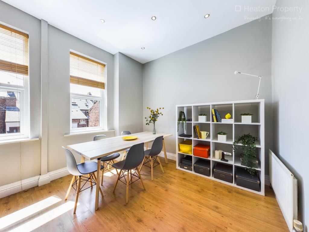 TR106 - DINING AREA