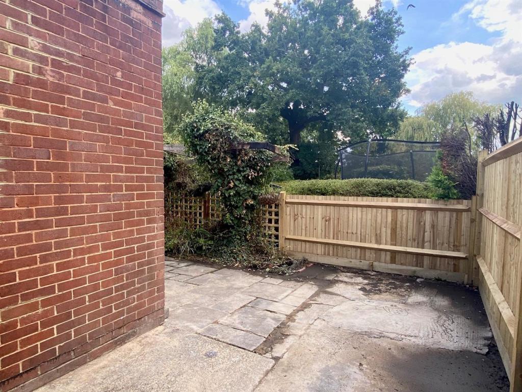 Side Garden Aspect.jpg