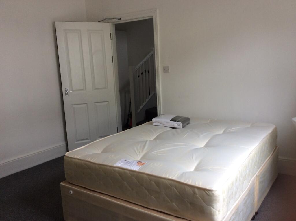 6 Upper Wellington bedroom 4