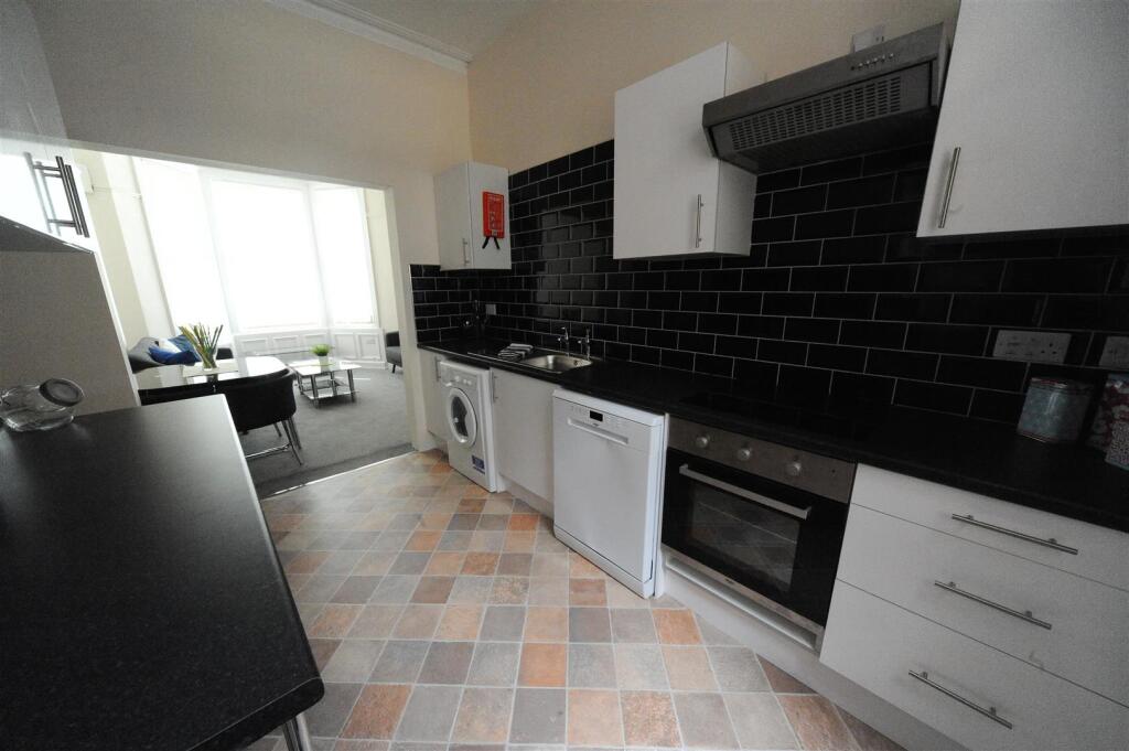 143 Albert Road Kitchen 4.JPG