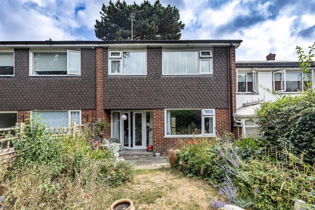 31 Station Ro (16).jpg