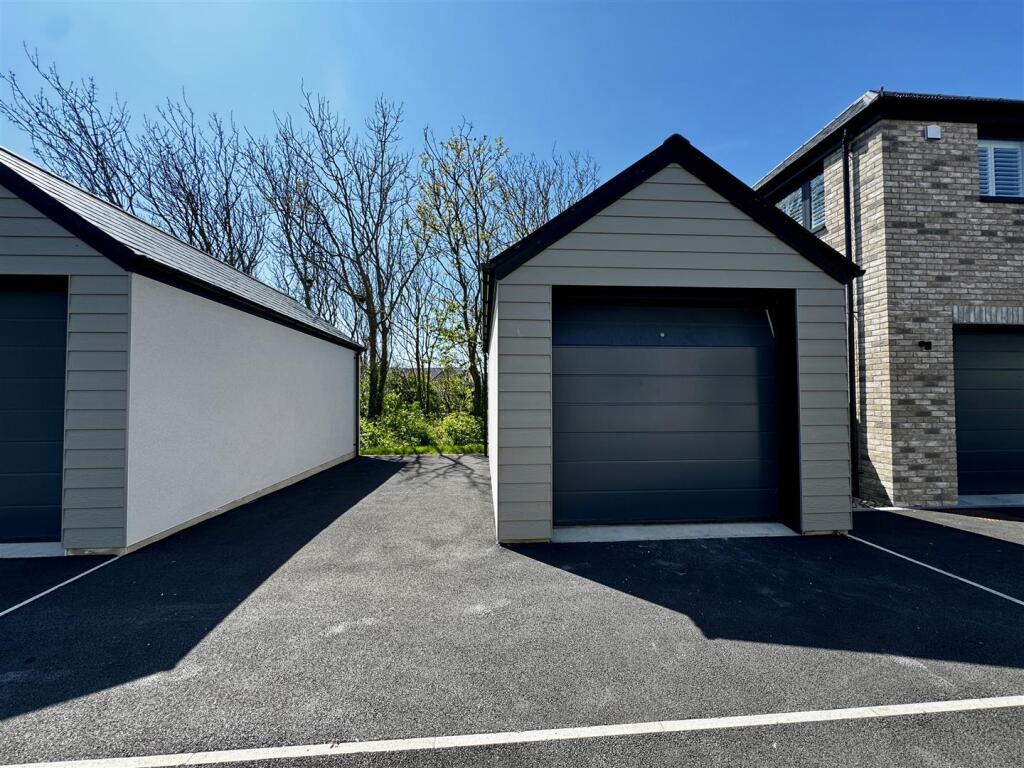 Garage &amp; parking space