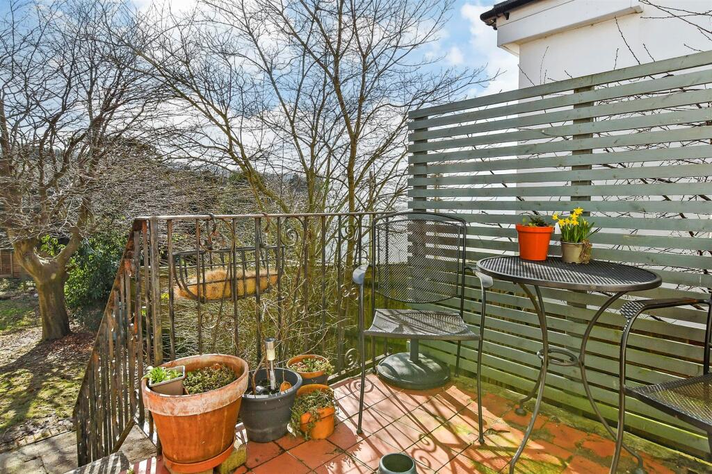 External Lifestyle Photograph