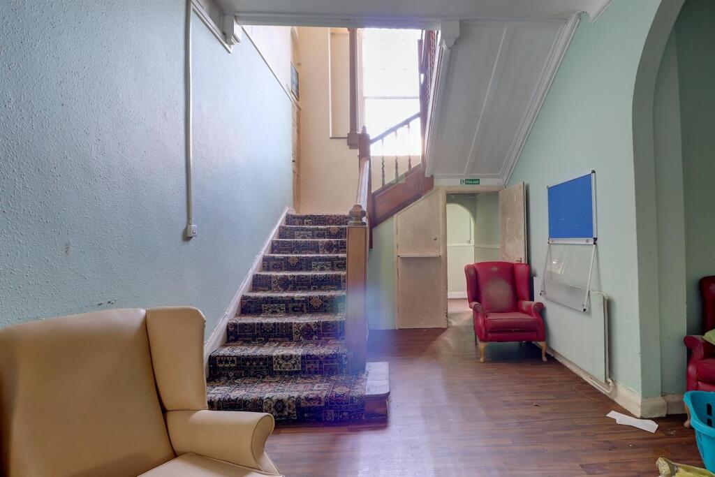 Staircase.jpg