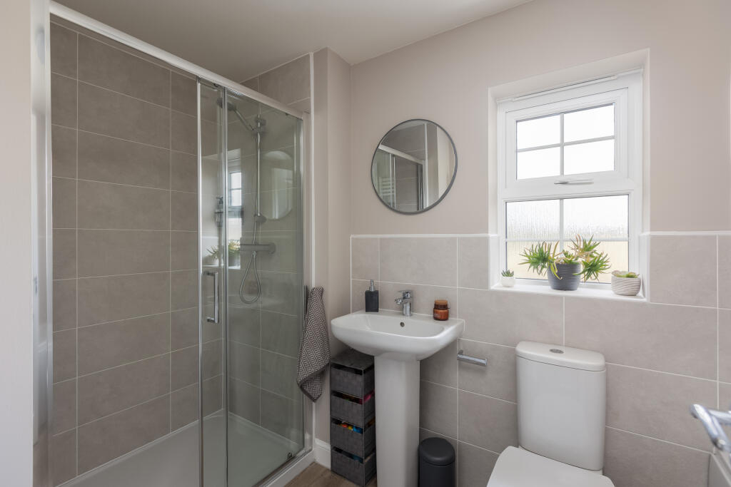 Rye Close 23 Bathroom-1