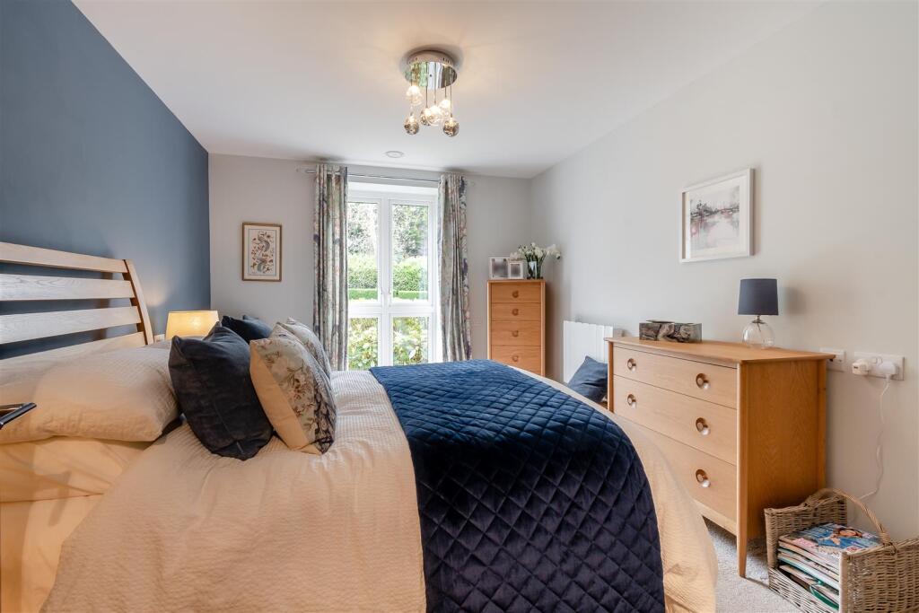 8644988-interior03.jpg