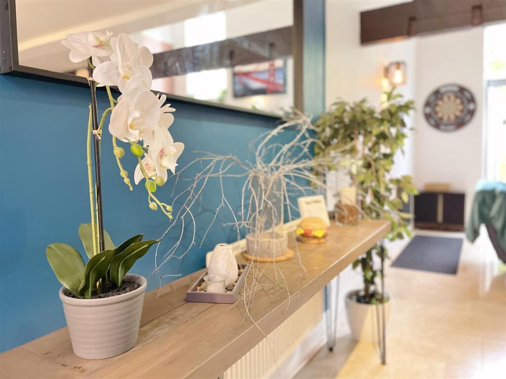 Dining Room Feature