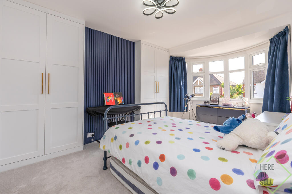 23 Vicars Close, Enfield EN1 3DN-9