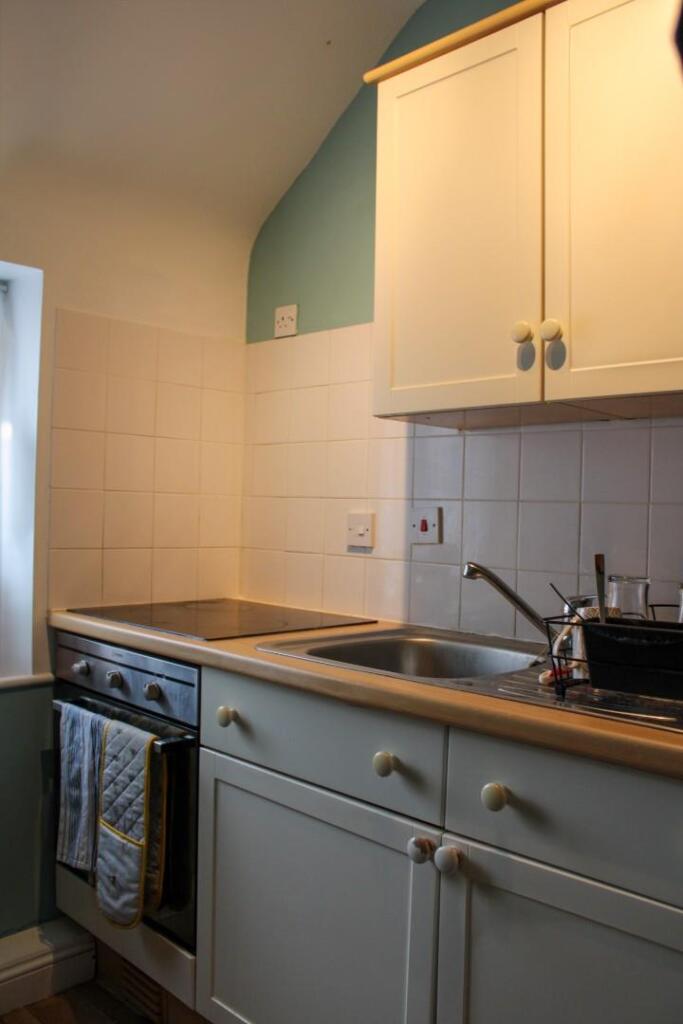 Mums flat pics_IMG_2106.jpg