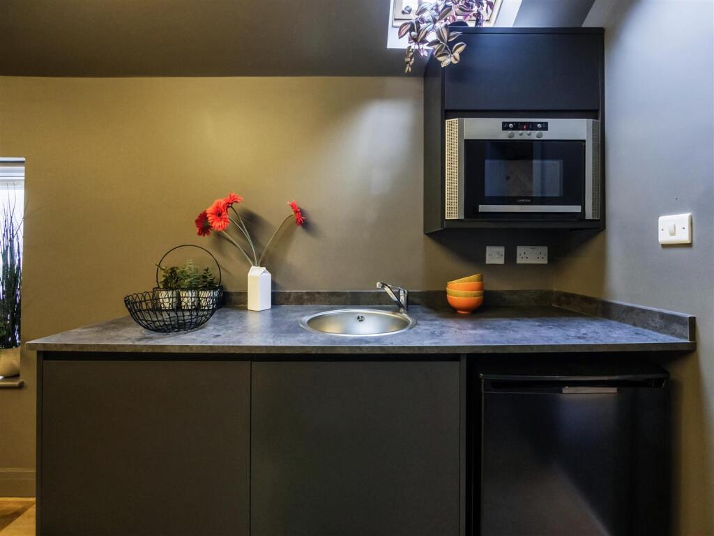 P1330472-HDR.jpg