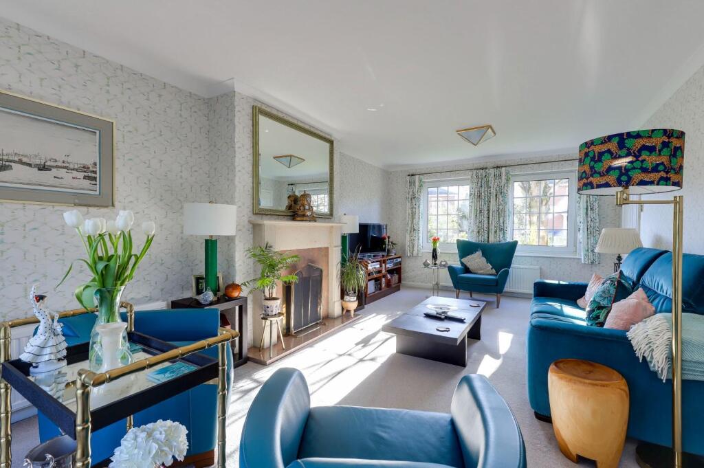 Sitting Room c.JPG