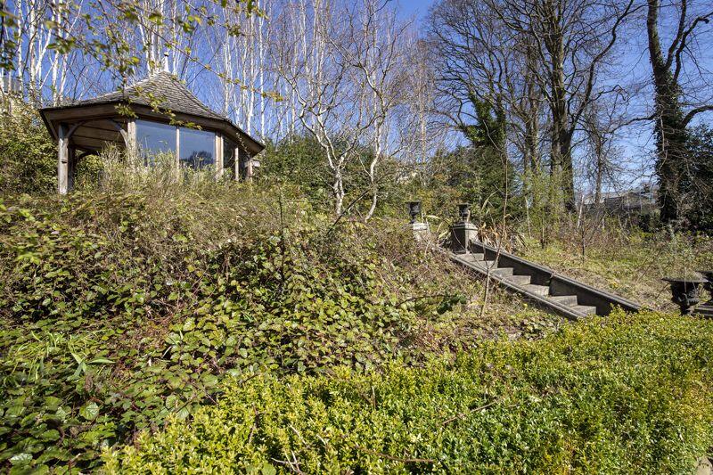 Bottom Garden