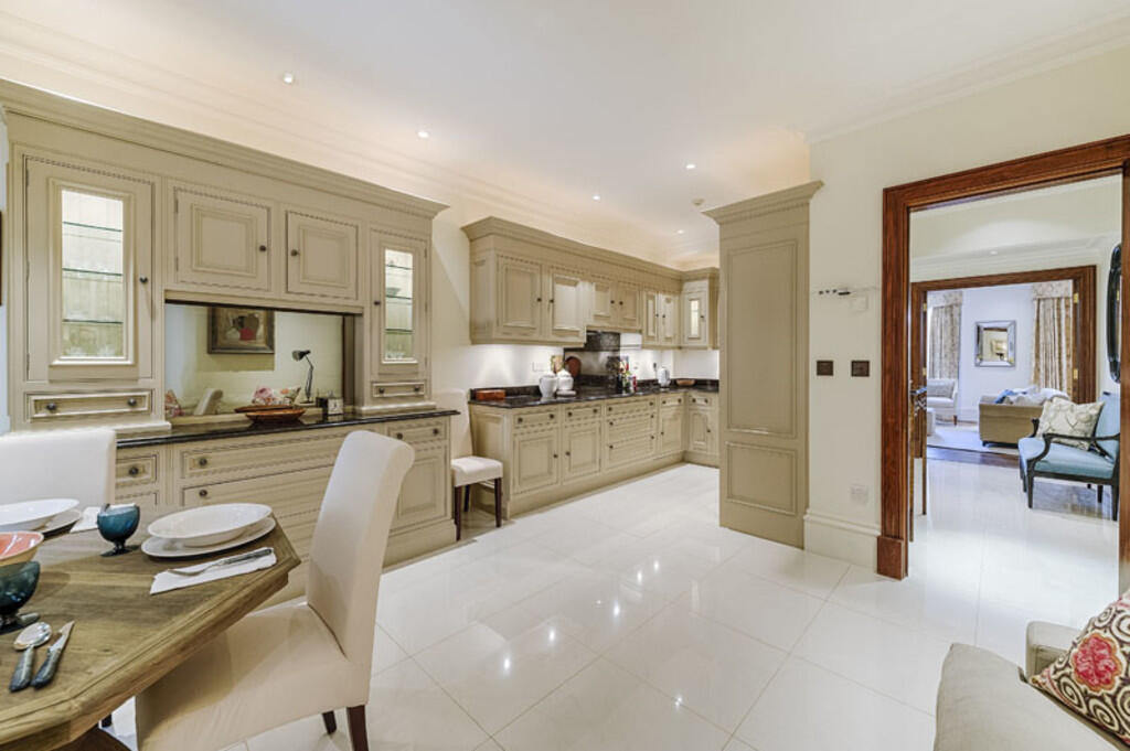 Rose Square 52 - ...