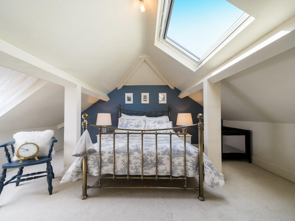 1330581-3-6891faf...