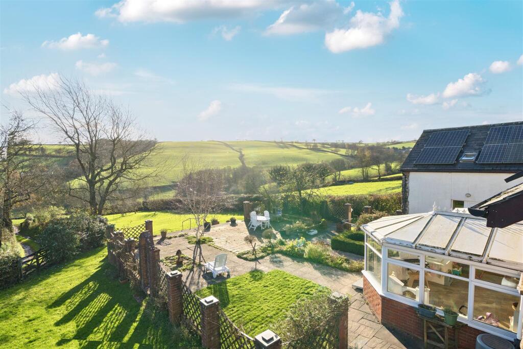 East Sidborough, Loxbeare, Tiverton