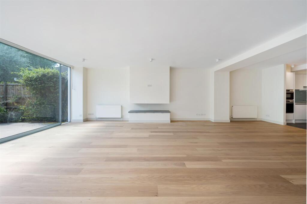 27 Elsworthy Road NW3 3BT-No Watermark-4.jpg