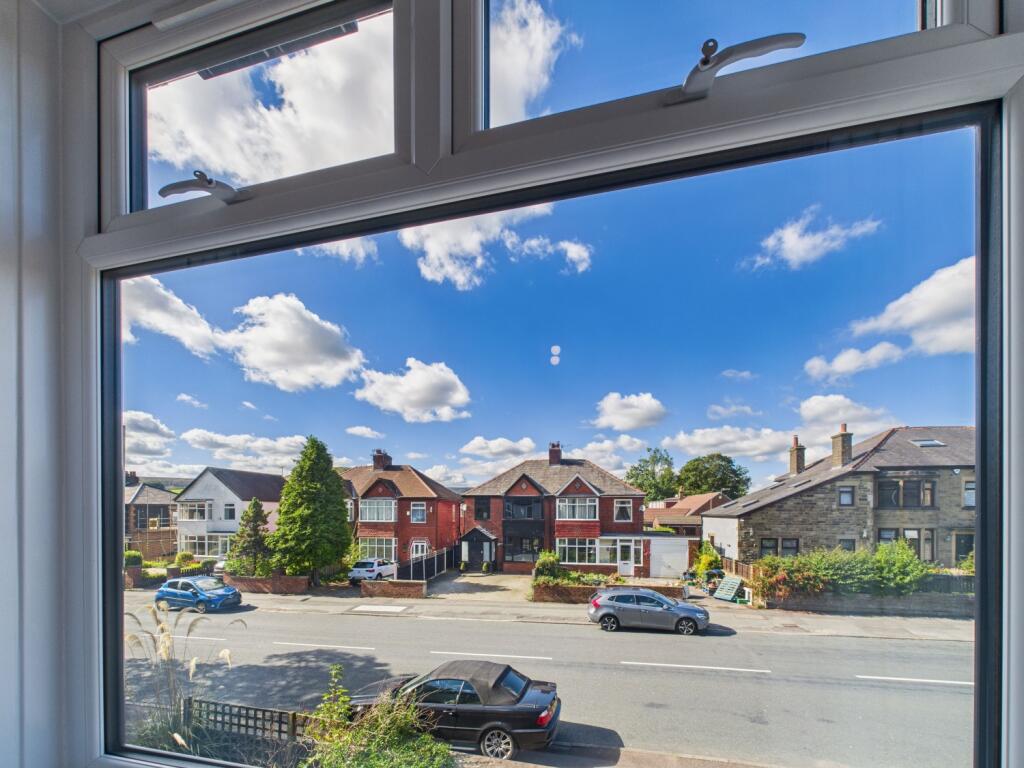 CAM02093G0-PR0057-STILL007