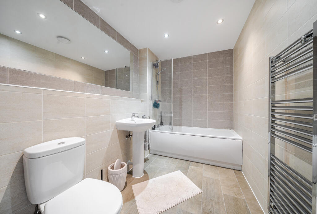 1321143-12-687668...