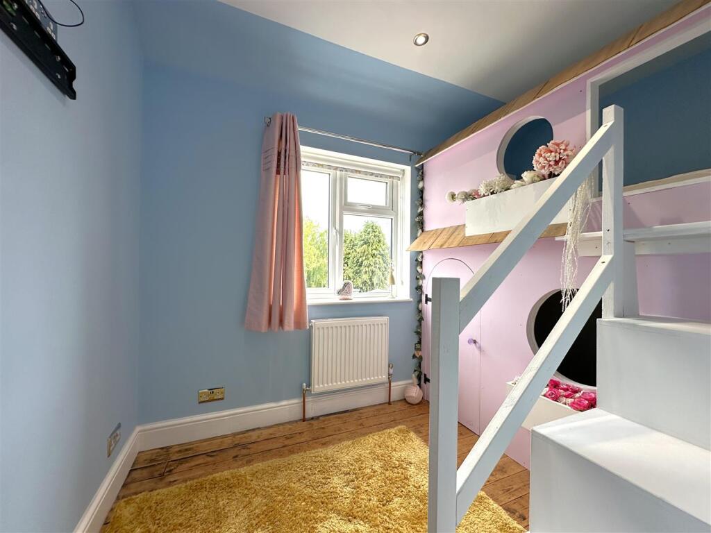 Second Bedroom 843
