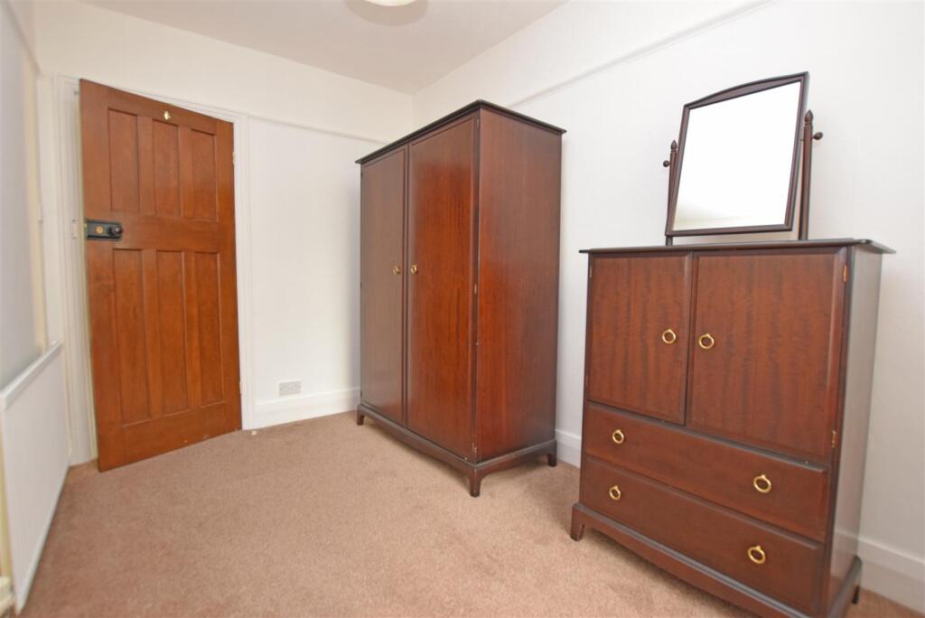 Bedroom 3 V2.JPG