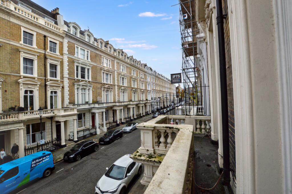 Flat 3, 36 Clanricarde Gardens, Notting Hill Gate, London, W2 4JW