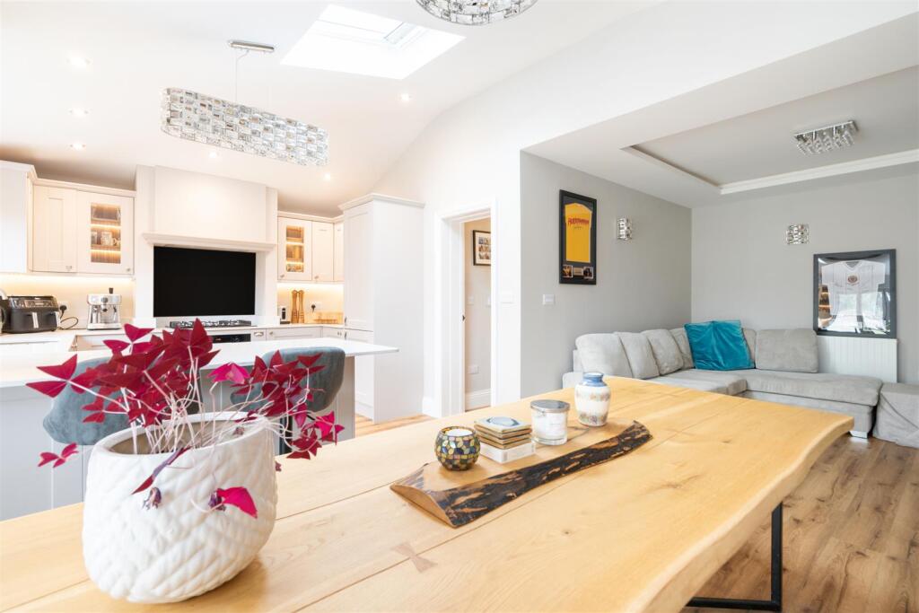 27 Avon Road, Shirley_11.jpg