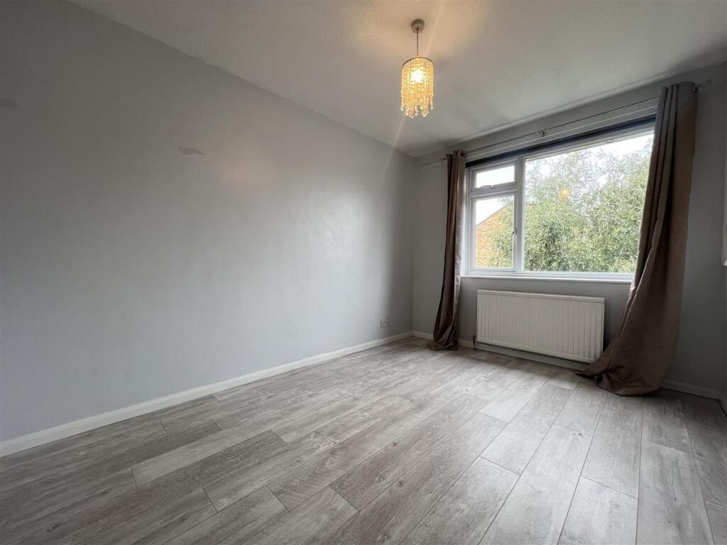 Bedroom.jpg